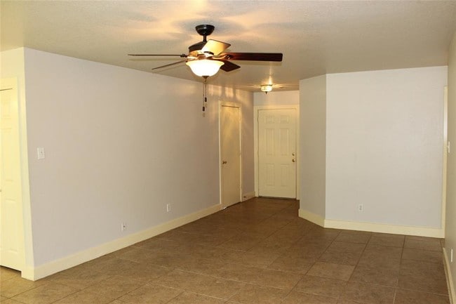 Building Photo - 17411 Marlin Spike Way