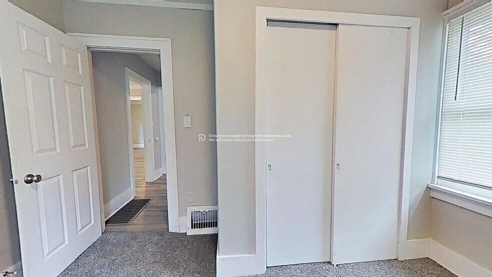 Building Photo - 2216 N Linsley Ct