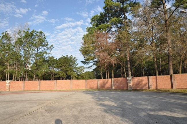 Building Photo - 12229 Medina Lake Dr