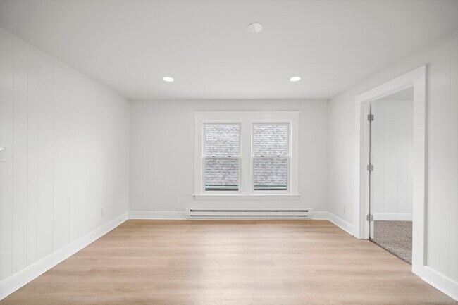 Building Photo - 220 Hillside Ave