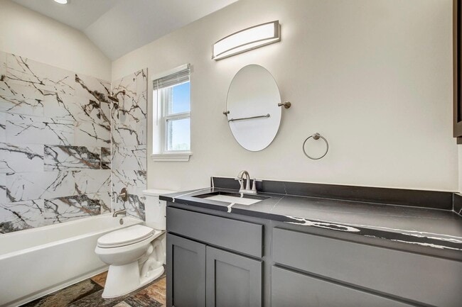 Building Photo - 309 Camperdown Elm Dr