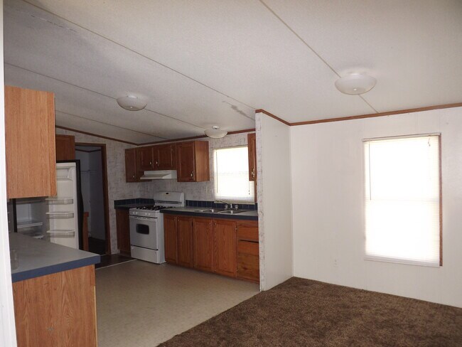 Building Photo - 4205 Wilson Rd