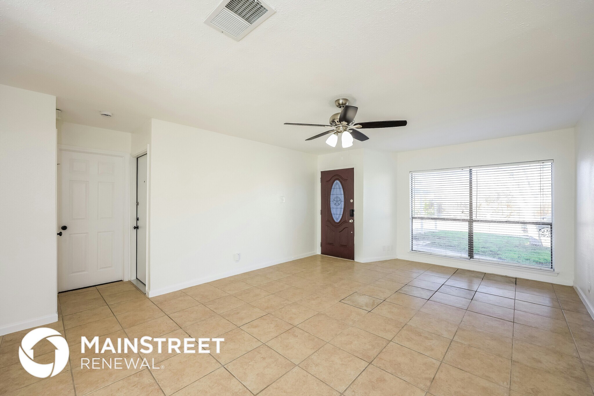 Building Photo - 5050 Gordon Cooper Dr