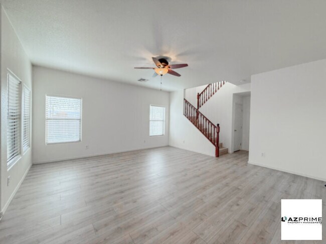 Building Photo - 7709 S 63rd Dr