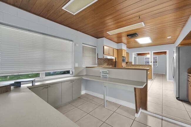 Building Photo - 4910 Ralls Rd