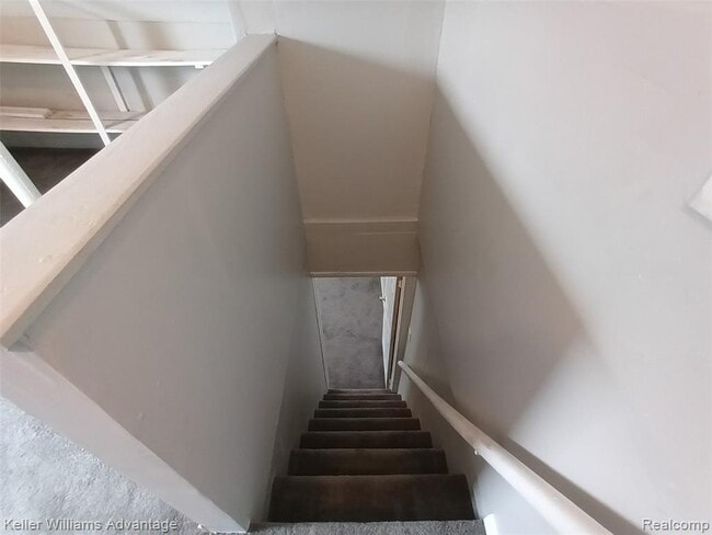 Building Photo - 15345 Sumner