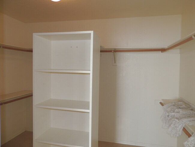 Building Photo - Long Term Rental
