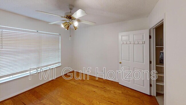 Building Photo - 318 Mirabelle Dr