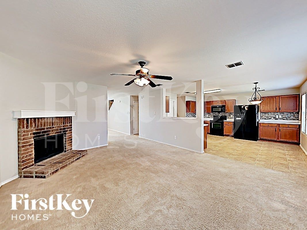 Building Photo - 716 Wrigley Dr