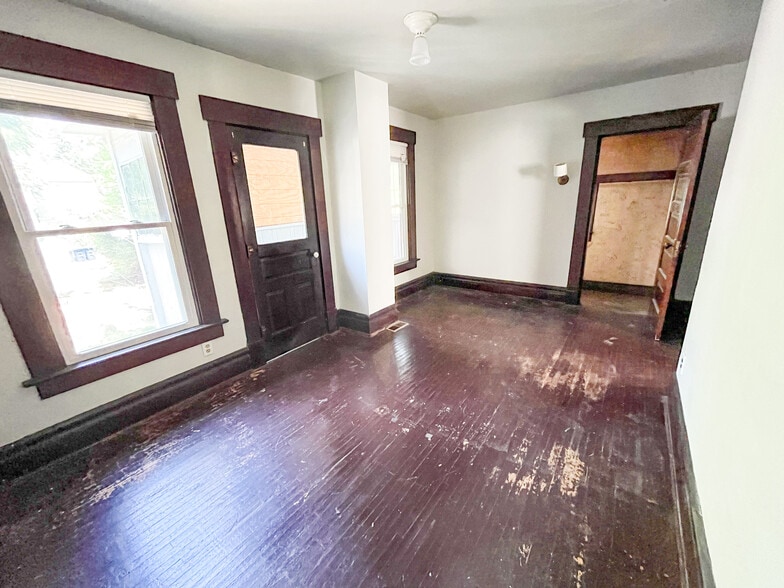 Upstairs Bedroom 2 - 218 E Patterson Ave