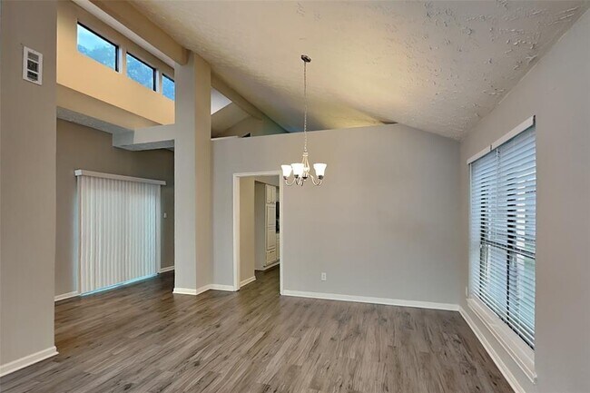 Building Photo - 6230 Billington St