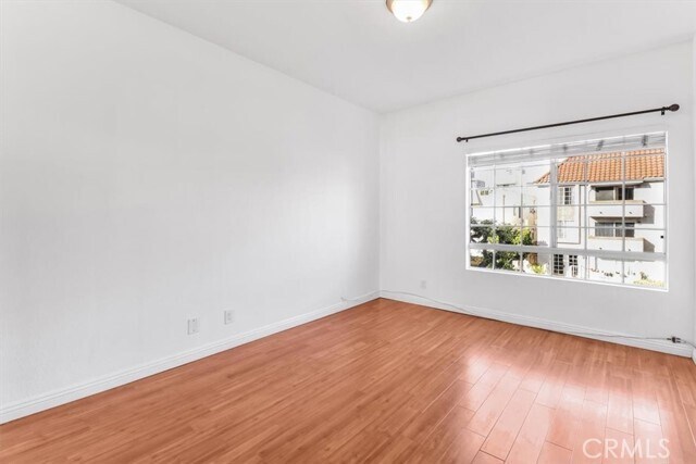 Building Photo - 10650 Kinnard Ave