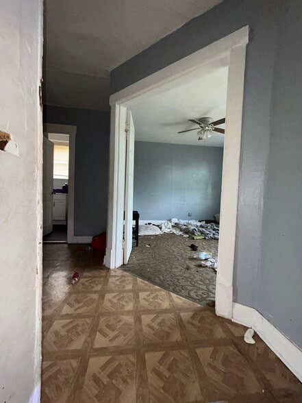 Building Photo - 5230 Thrush Ave