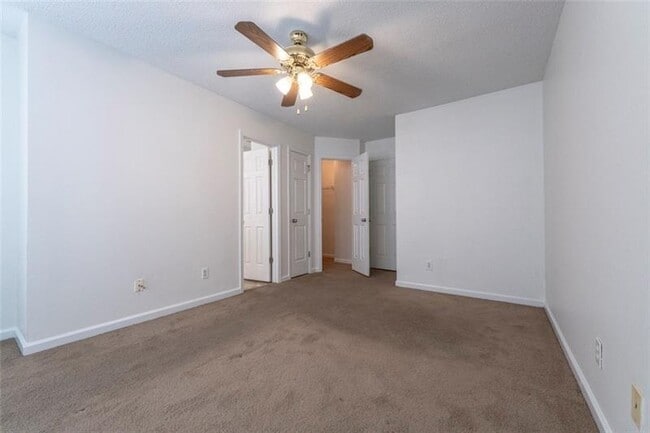 Building Photo - 6045 Capitol Knoll