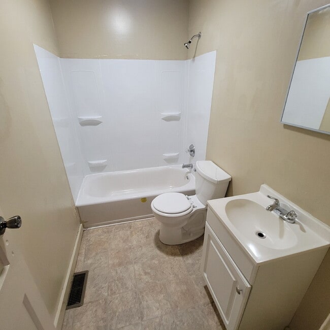 Building Photo - WESTSIDE INDY 3BR/2BA W/STORAGE SHED