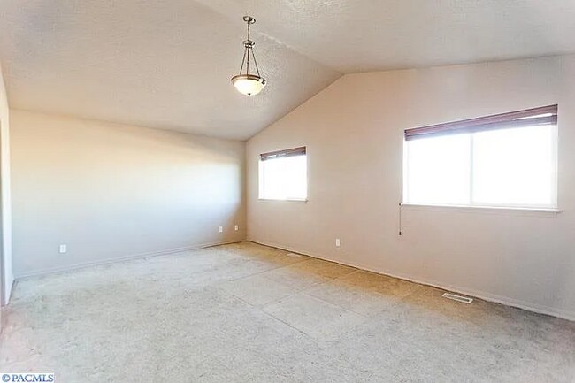 Building Photo - 1035 Lost Trail Dr