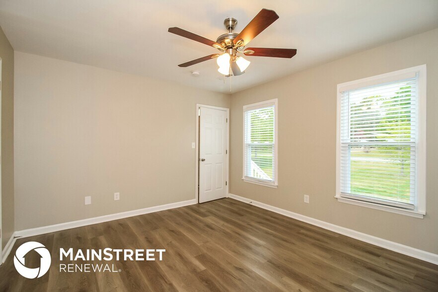 Building Photo - 5600 Marty Ln