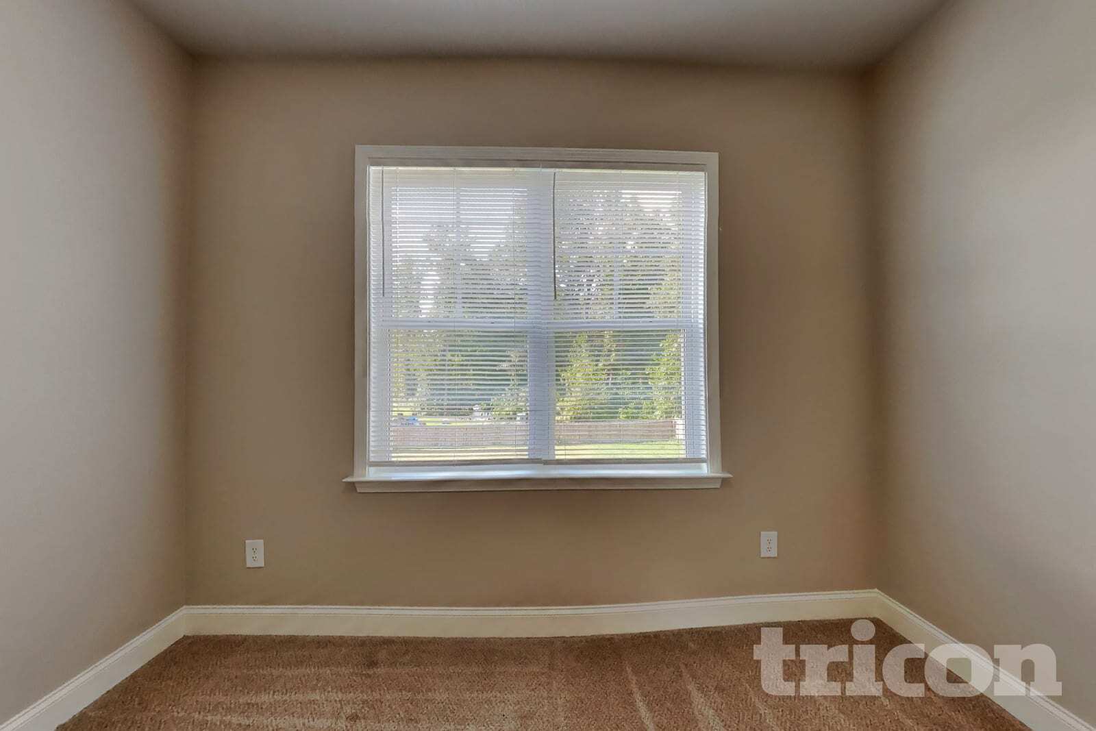 Building Photo - 165 Lynnridge Dr