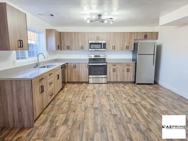 Building Photo - Apartment in Hildale available