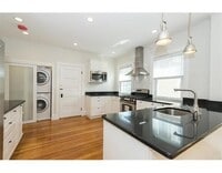 Building Photo - 61 Marlboro St