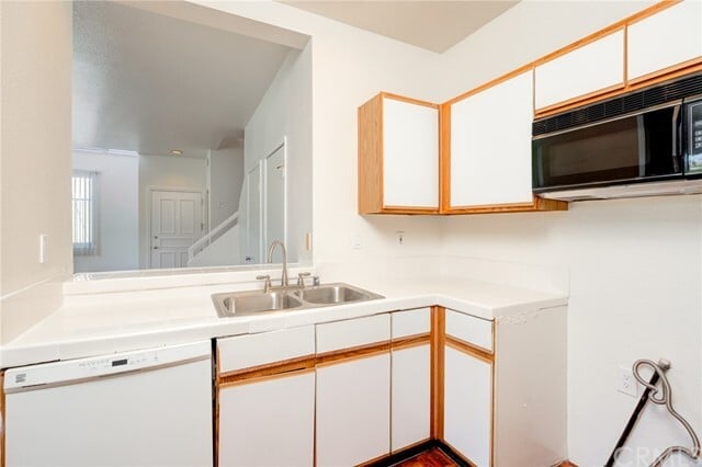 Building Photo - 436 E Spruce Ave