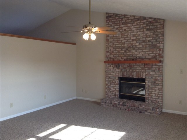 Building Photo - 489 E Quail Ridge Dr