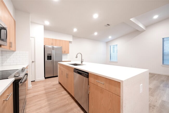 Building Photo - 2517 Appian Wy