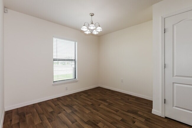 Building Photo - 748 Chatham Walk Dr