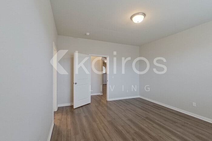 Building Photo - 825 NW 5th St