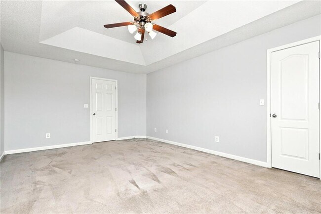 Building Photo - 8643 Thomas Ln