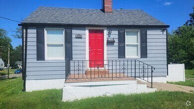 Building Photo - Charming 1-Bedroom Home on the South Side ...