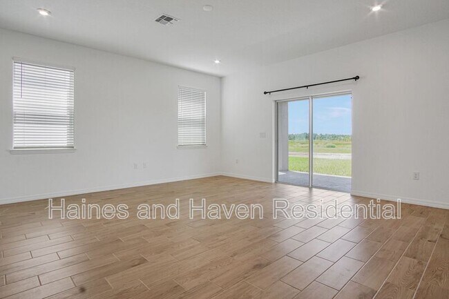 Building Photo - 4429 River Beacon Blvd