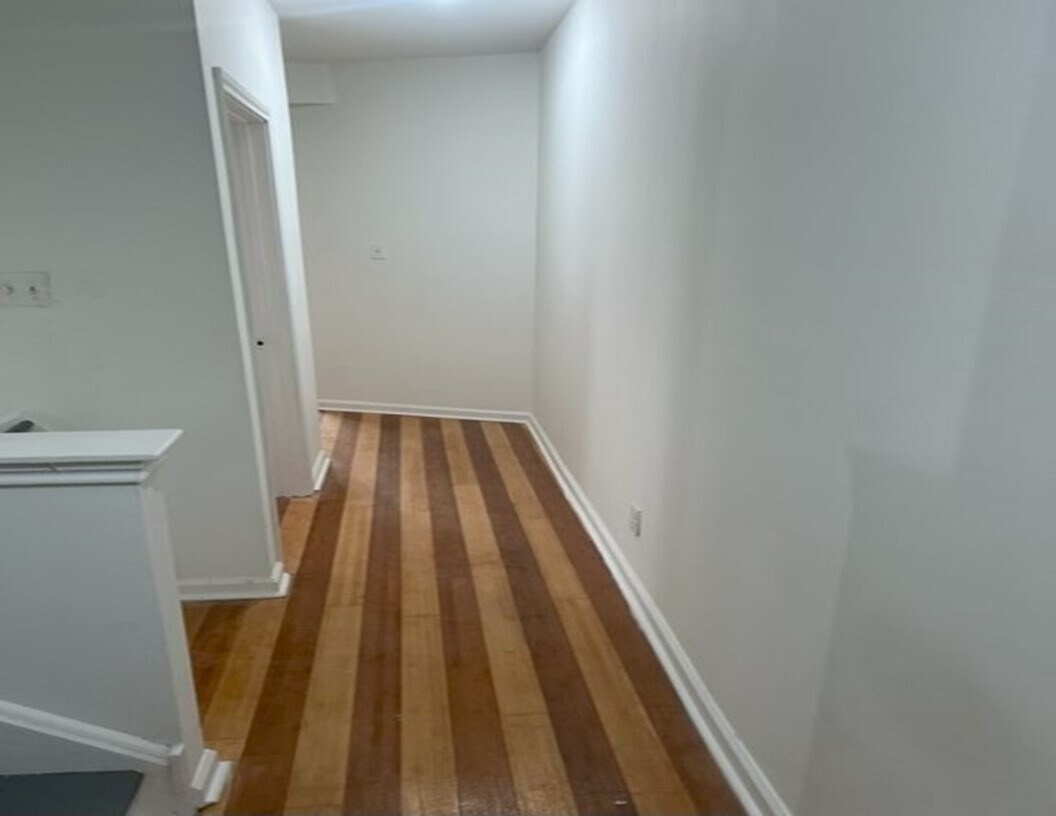 Building Photo - 752 N 40th St