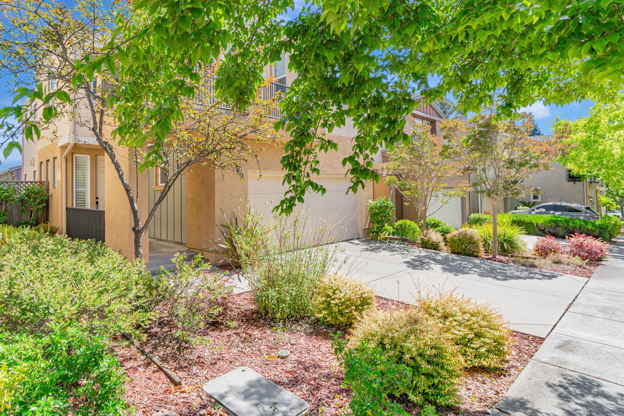 Building Photo - 2678 Deerwood Dr