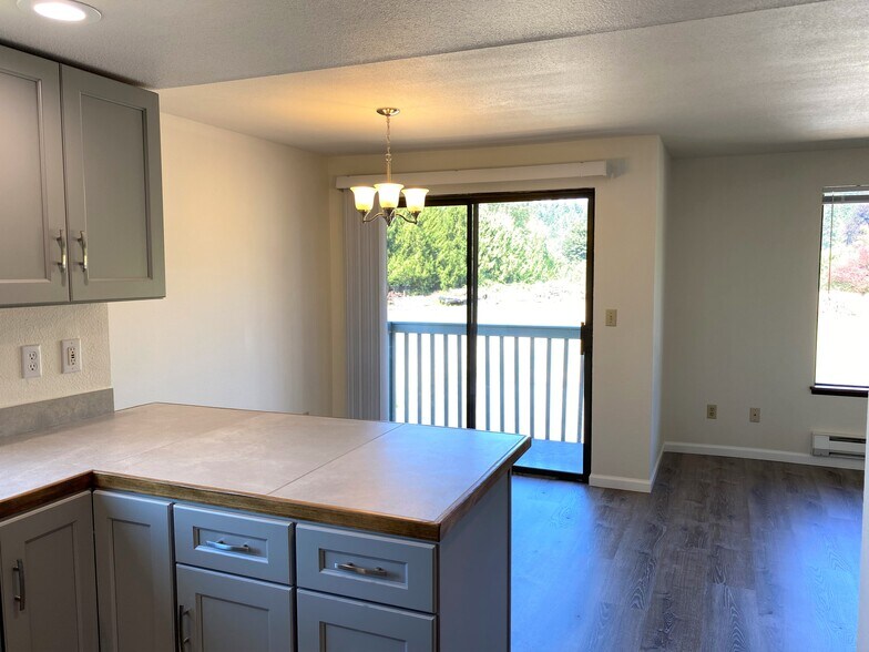 Door to private balcony - 5517 108th Avenue Ct E