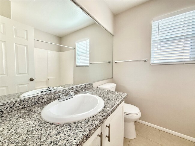 Building Photo - 712 E Caballo Hills Ave