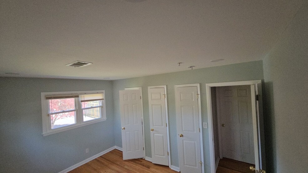 Building Photo - 2505 McKenzie Rd