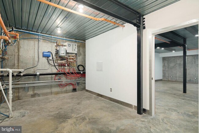 Building Photo - 2236 Alter St