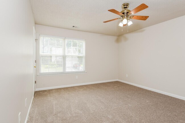 Building Photo - 6734 Brookfield Way