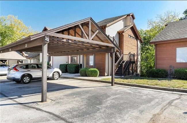 Building Photo - SEE IT NOW: Charming 2-Bedroom Condo in a Convenient Location ~ $500 MOVE-IN SPECIAL!