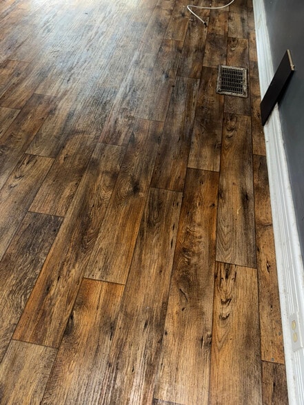 Building Photo - 690 Webster St