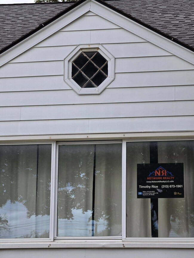 Building Photo - 2666 Willow St