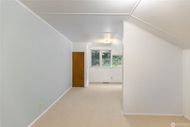 Building Photo - 4Bd/1.75Ba Seattle House