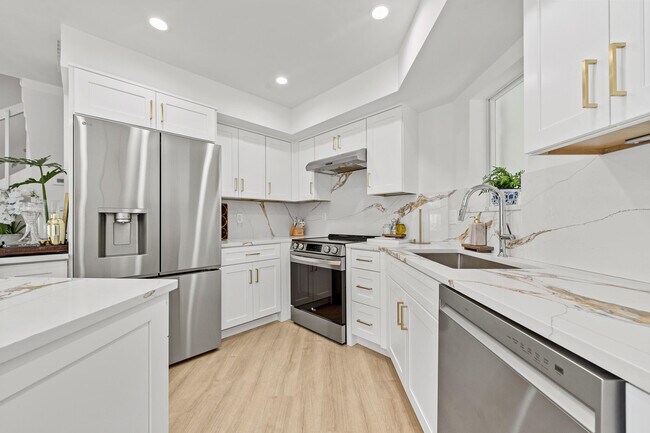 Building Photo - 288 Seabreeze Cir