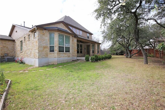 Building Photo - 400 Cheyenne Ln