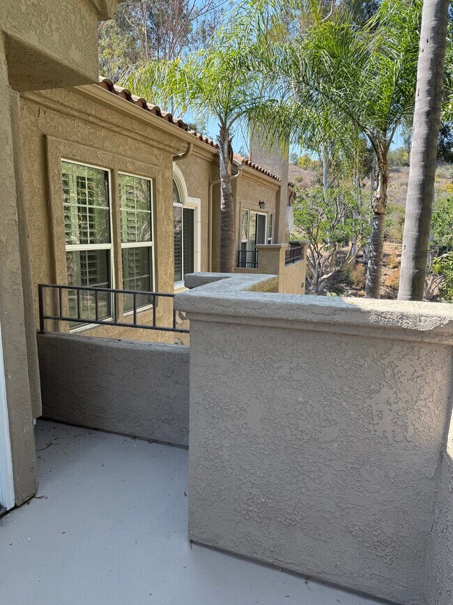 Building Photo - 11186-11182 Portobelo Dr