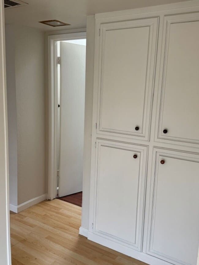 Building Photo - Great 2bd/1bth in Sacramento