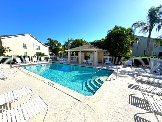 Building Photo - ** BRADSTROM AT LELY ** 3 BED / 2 BATH - CONDO - LIKE NEW! - GREAT LOCATION - ANNUAL RENTAL