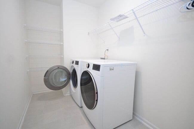 Building Photo - 7016 Gentle Pine Pl