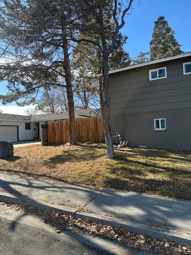 Building Photo - 2700 Scholl Dr